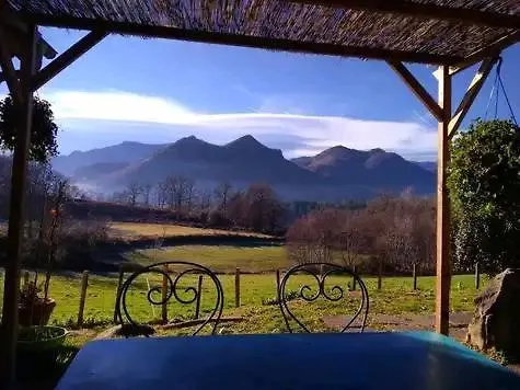 Lagues * Poueyferré