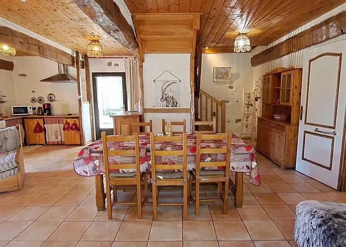 Nyaraló Lagues Poueyferré