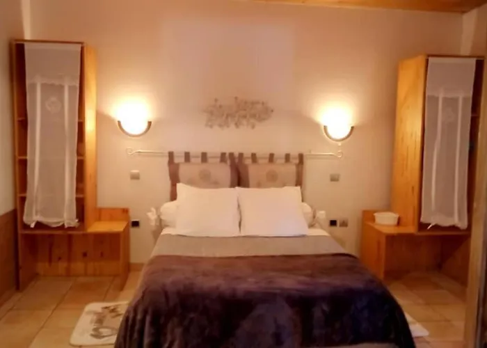 Lagues * Poueyferré